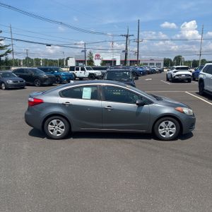 2016 KIA FORTE LX — фото 10