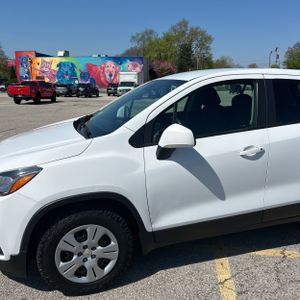 CHEVROLET TRAX LS - 2