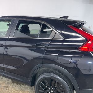 صورة 6 لـ 2018 Mitsubishi ECLIPSE CROSS LE