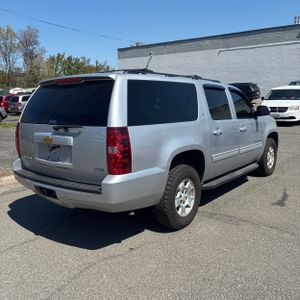 CHEVROLET SUBURBAN LT - 8