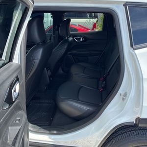 صورة مصغرة 26 لـ 2026 JEEP COMPASS LATITUDE ALTITUDE