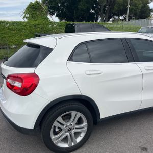 صورة 9 لـ 2019 Mercedes-BENZ GLA