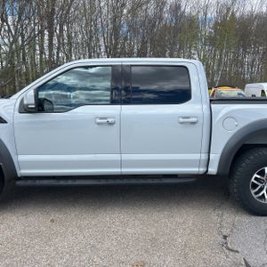 FORD F-150 RAPTOR - 4