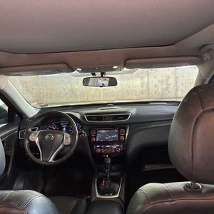 2015 Nissan ROGUE SL 照片 36