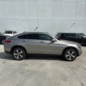 MERCEDES-BENZ GLC - 10