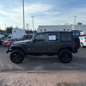 JEEP WRANGLER UNLIMITED SAHARA - 3