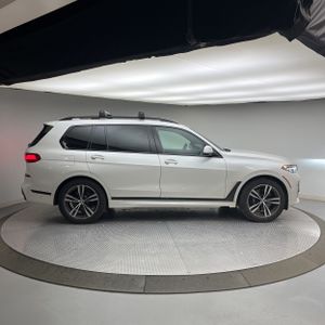 BMW X7 XDRIVE40I - 10