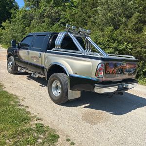 FORD F-350 SUPER DUTY LARIAT - 5