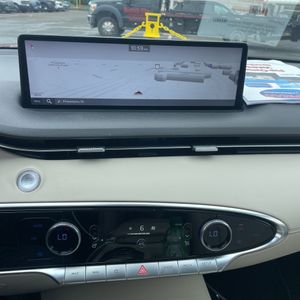 2023 Genesis GV70 2.5T STANDARD — миниатюра 37
