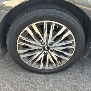 2020 KIA CADENZA TECHNOLOGY thumbnail 19