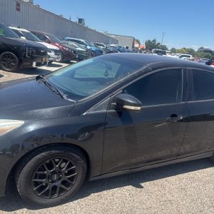 FORD FOCUS SE - 2