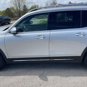 MERCEDES-BENZ GLB - 4