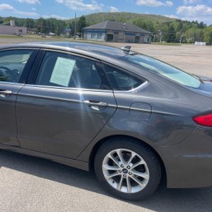 FORD FUSION SE - 6