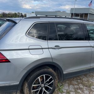VOLKSWAGEN TIGUAN SE - 9
