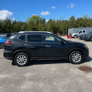 NISSAN ROGUE SV - 10