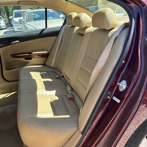 صورة 30 لـ 2011 Honda ACCORD EX-L