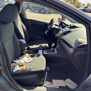 صورة مصغرة 33 لـ 2014 FORD FIESTA SE
