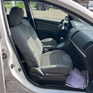 2012 Nissan SENTRA 2.0 SR 照片 32
