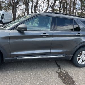 FORD EXPLORER XLT - 4