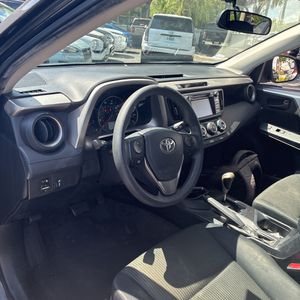 2016 Toyota RAV4 LE — фото 36