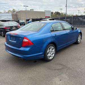 FORD FUSION SE - 8