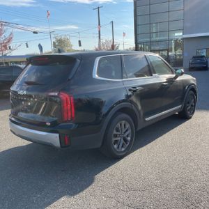 KIA TELLURIDE LX - 8