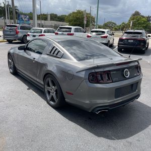 FORD MUSTANG V6 PREMIUM - 5