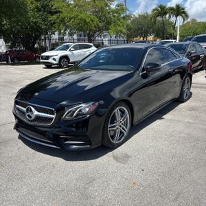 MERCEDES-BENZ E-CLASS - 1