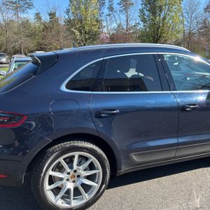 PORSCHE MACAN S - 9