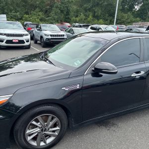 2020 KIA OPTIMA LX — фото 2