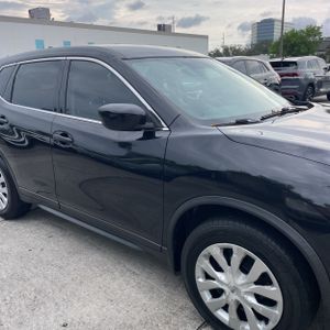 2017 Nissan ROGUE SV 缩略图 13