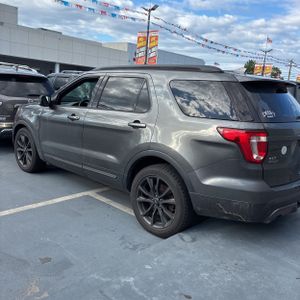 FORD EXPLORER XLT - 5