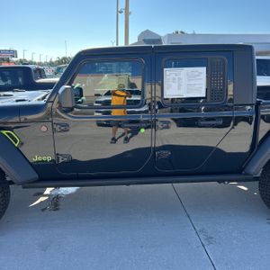 صورة 4 لـ 2022 JEEP GLADIATOR MOJAVE