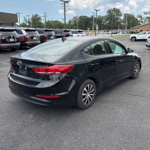 صورة 8 لـ 2018 Hyundai ELANTRA SE