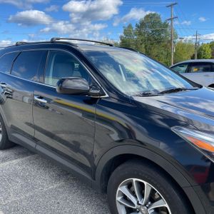 صورة 13 لـ 2017 Hyundai SANTA FE SE