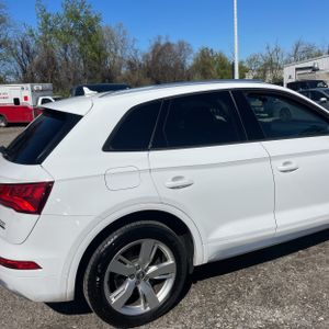 AUDI Q5 2.0T PREMIUM - 8