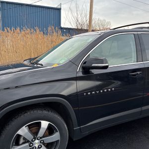 CHEVROLET TRAVERSE LT LEATHER - 2