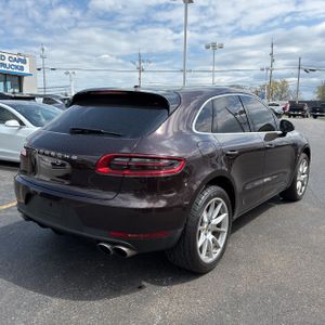 PORSCHE MACAN S - 8