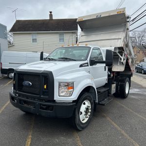 FORD F-650 GAS - 1