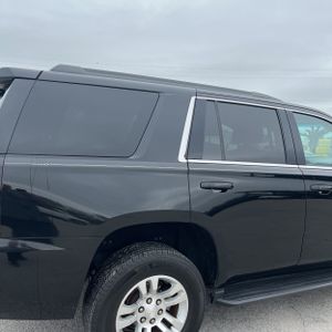 Chevrolet Tahoe LS - 9