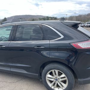 FORD EDGE SEL - 6