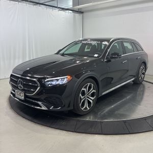 MERCEDES-BENZ E-CLASS - 1