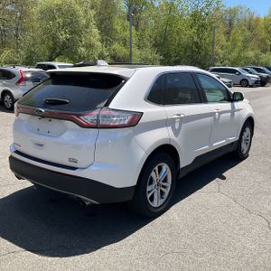 FORD EDGE SEL - 8