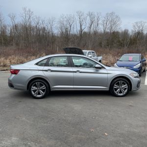 VOLKSWAGEN JETTA SE - 10