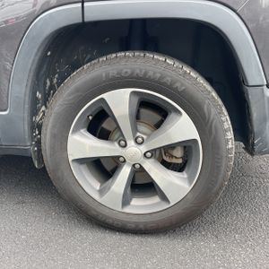 2019 JEEP CHEROKEE LIMITED — миниатюра 18