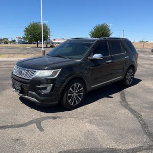FORD EXPLORER PLATINUM - 1