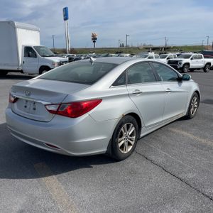 HYUNDAI SONATA - 8