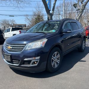 CHEVROLET TRAVERSE LT - 1