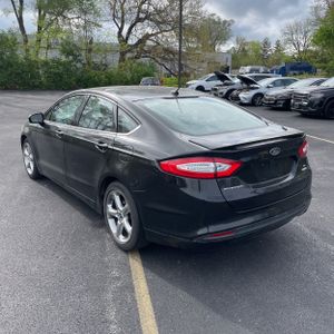 FORD FUSION SE - 5