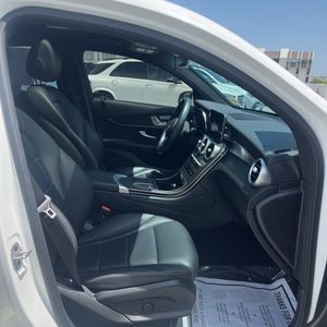 صورة مصغرة 33 لـ 2023 Mercedes-BENZ GLC